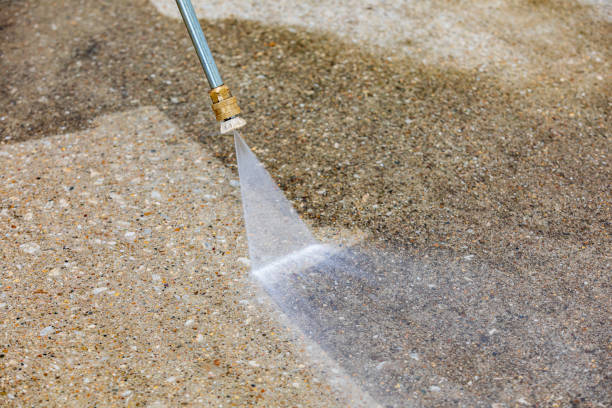 Best Oil Spill Cleanup  in Valinda, CA